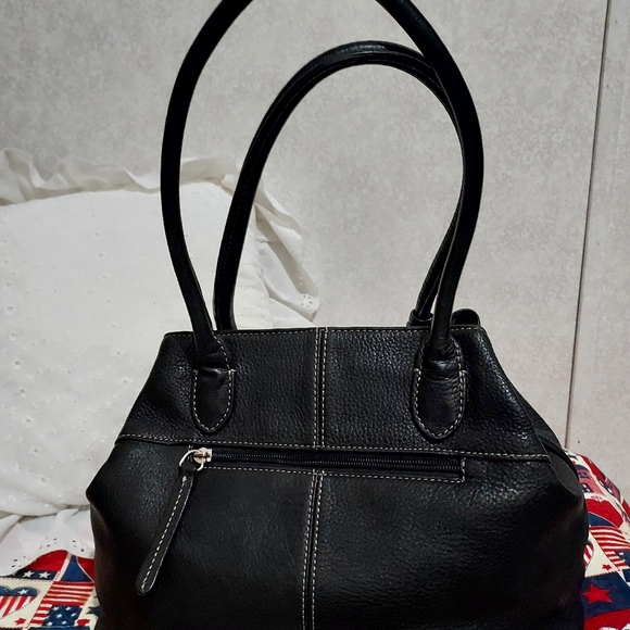 GIANI BERNINI BLACK LEATHER SHOULDER BAG - Picture 3 of 11